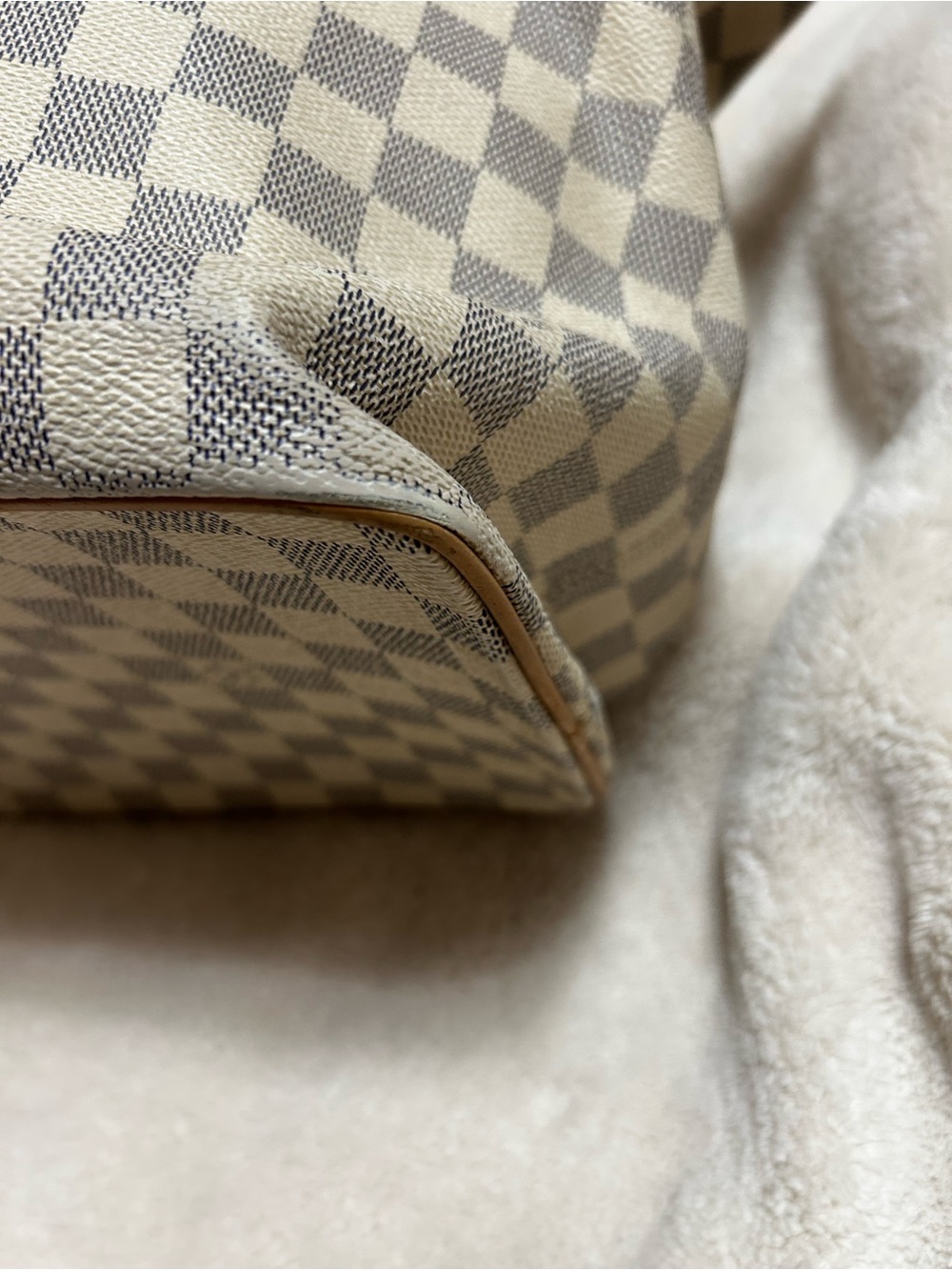 Louis Vuitton Saleya Damier Azur MM Tote - Picture 15 of 16